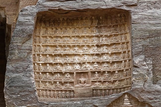 Gwalior-Statues jaïnes-029